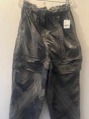 Free People Movement Take Off Packable Pants Zip Off Shorts Olive Nylon NEW